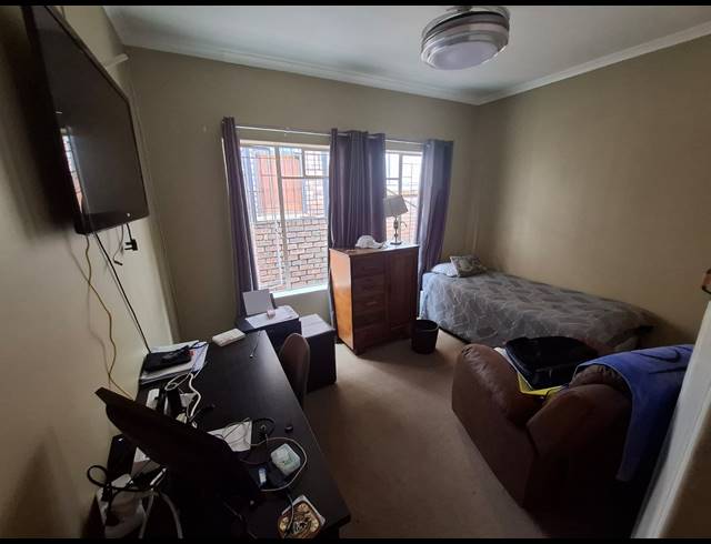 4 BEDROOM HOUSE FOR SALE IN SINOVILLE